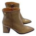 FANTASY PLAIN BOOT WITH SQUARE HEEL