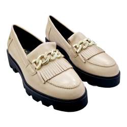 LEATHER MOCCASIN SHOE WITH BUCKLE AND FRINGE DECORATION A665Z1