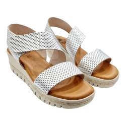 WOMEN'S WEDGE SANDAL WITH GEL SOLE ENGRAVED LEATHER DIAGONAL SILVER STRIP