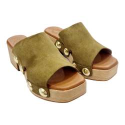 WOMEN'S WOODEN SANDAL WITH SUEDE UPPER AND STUDS