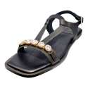 SANDALIAS MUJER BAJA ADORNO LAGRIMA Y BROCHE NEGRO