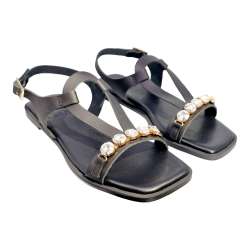 WOMEN'S SANDALS LOW WITH TEAR DECORATION AND BROOCH