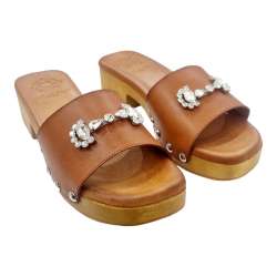 WOMEN'S CLOG SANDALS WITH LEATHER BROOCH DECORATION
