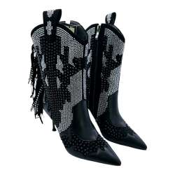 THIN HEEL BOOT WITH SHINES AND FRINGES