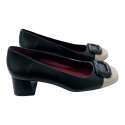 SABRINAS WOMEN LOW HEEL TWO-TONE TOE WITH BLACK CLASP