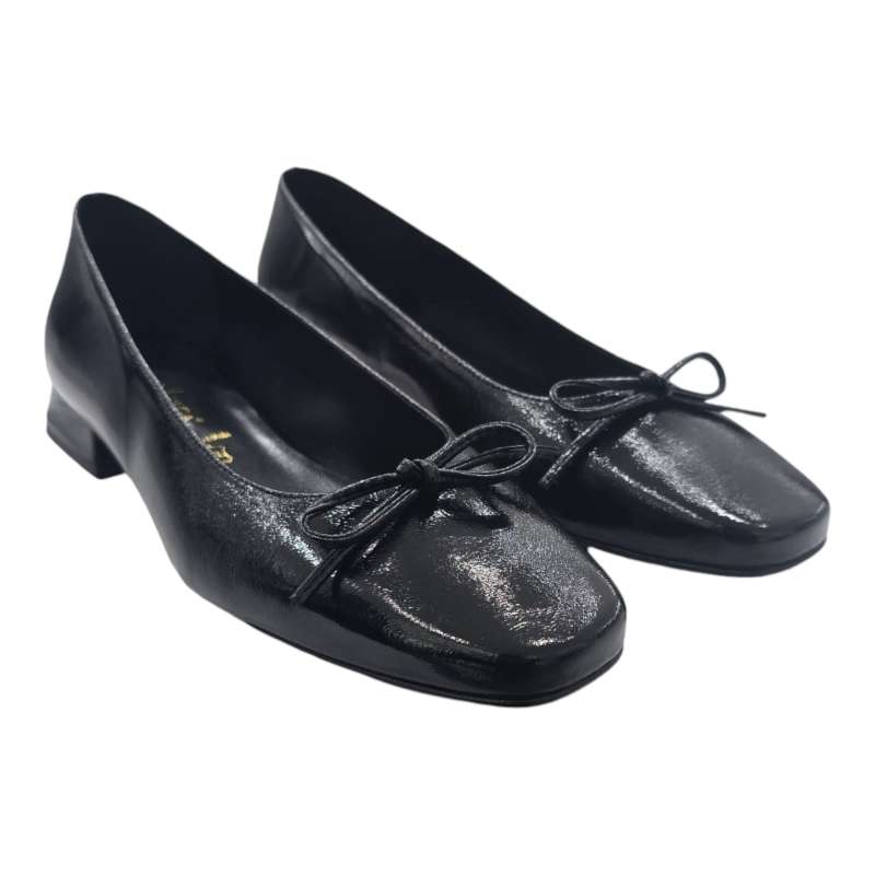 SABRINA WOMEN PATENT LEATHER WITH SQUARE TOE BOW BLACK