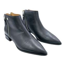 WOMEN'S FLAT BOOTS WITH BLACK TOE