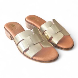 SANDALIA TAC?N BAJO PALA GRABADA MUJER PLATINO PLATINO