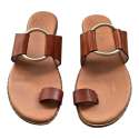 SANDALIA PLANA CIRCULO EMPEINE Y DEDO CUERO CUERO